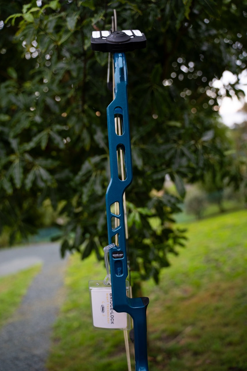 40" Mathews Title LIMB SHIFT Bow — Like New