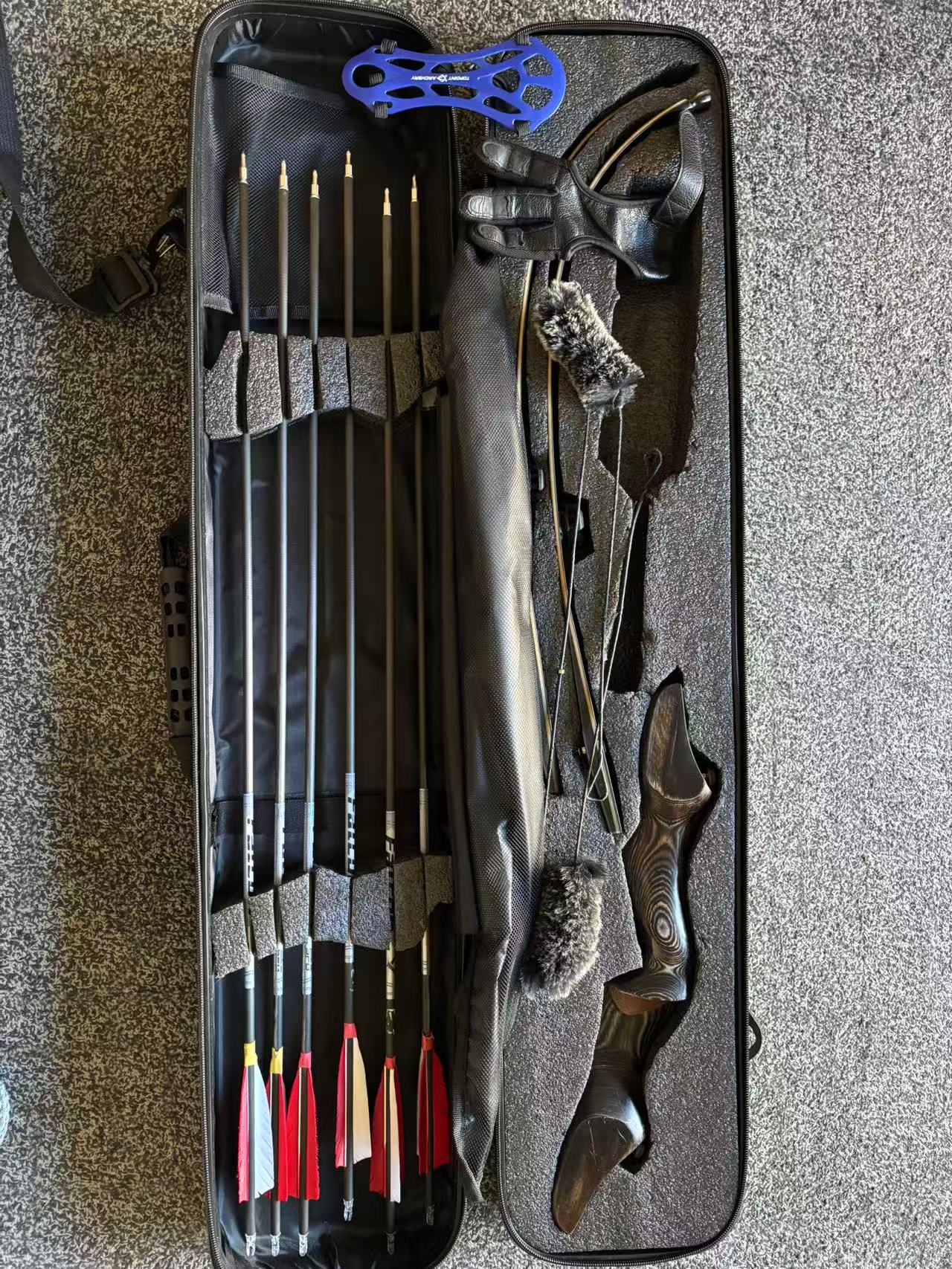 Black Hunter ILF Recurve is for sale